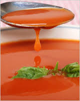 tomatnyj-sup-gaspacho-ili-bezalkogolnyj-napitok-na-hjelloui1