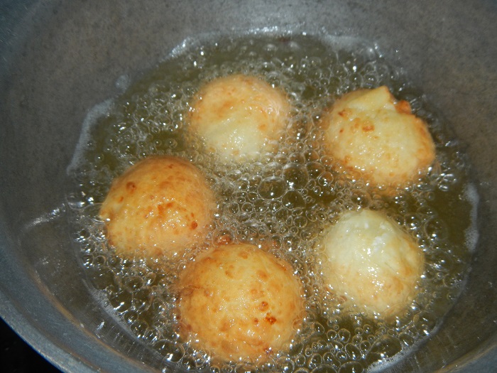Как приготовить творожные шарики из творога в масле рецепт с фото пошагово