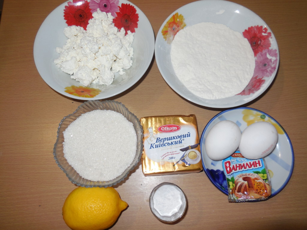 Творожное печенье-косички с ванильно-лимонным ароматом