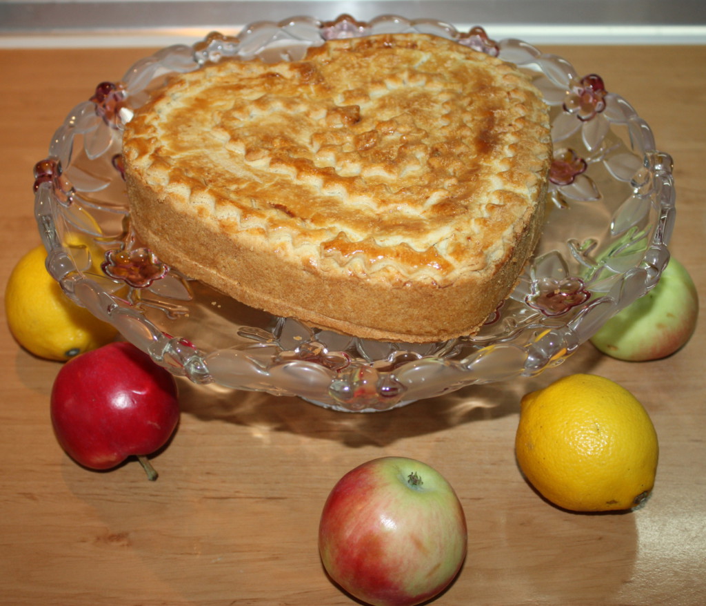 Кростата - яблочный пирог из песочного теста