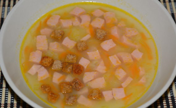 Картофельный суп-пюре с колбасой