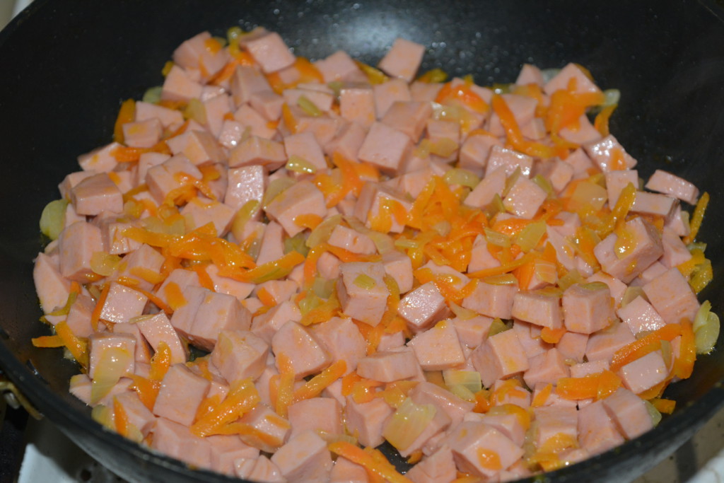 Картофельный суп-пюре с колбасой