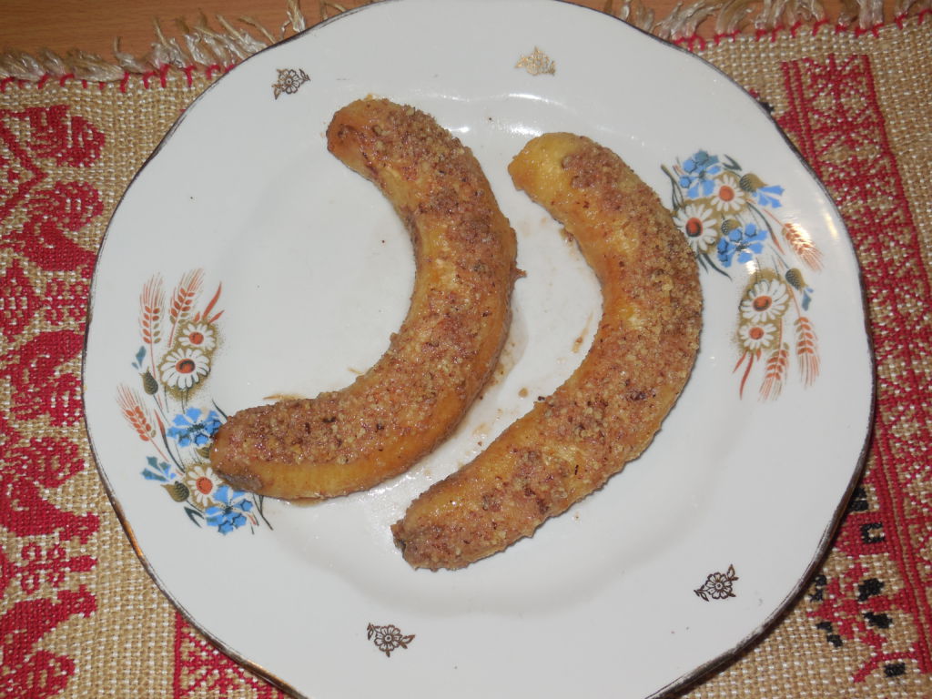 Бананы печеные в духовке с орехами и сахаром 