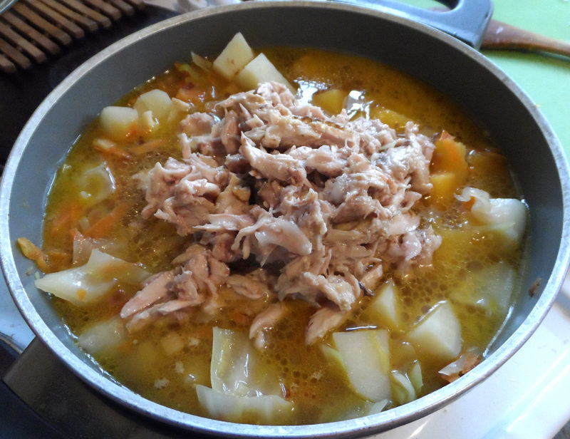 Тыквенный суп-пюре со сливками и мясом курицы