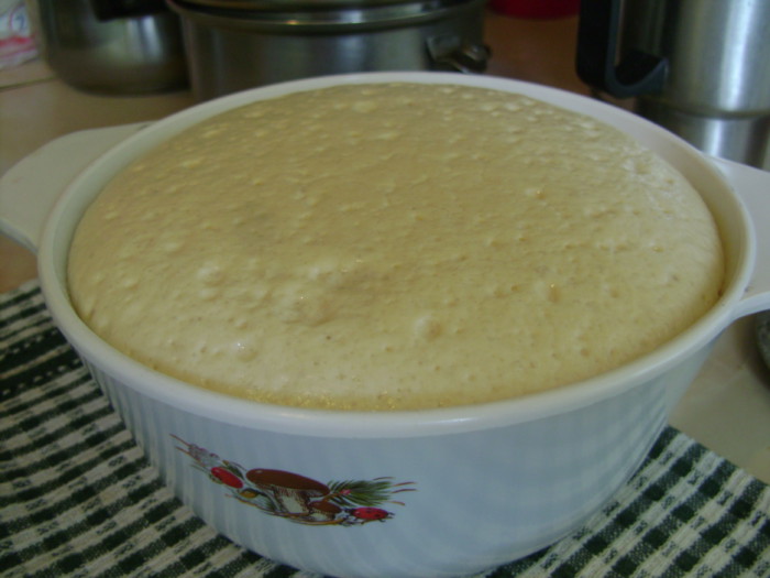 Дрожжевое тесто для жареных пирожков на молоке