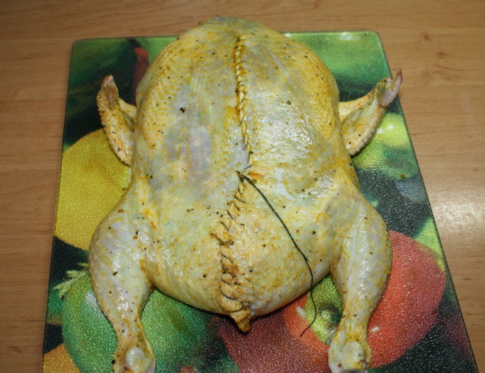 Курица, фаршированная блинами с мясом