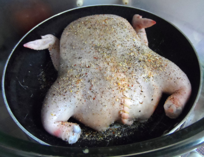 Фаршированная курица без костей в духовке