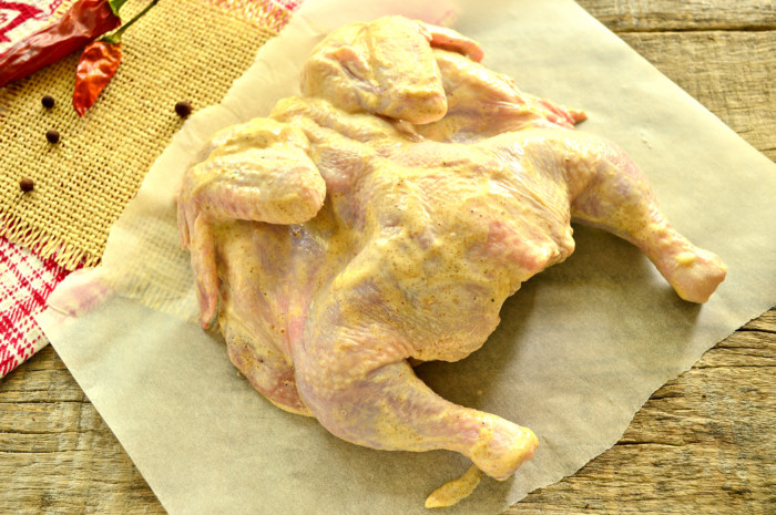 Цыпленок в духовке целиком запеченный в фольге