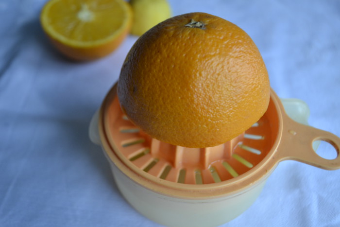 Десерт панакота из сметаны с апельсиновым соусом