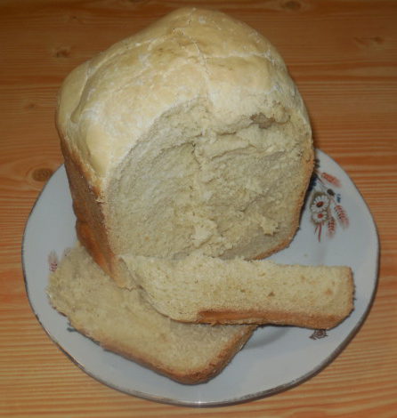Домашний хлеб в хлебопечке на томатном маринаде