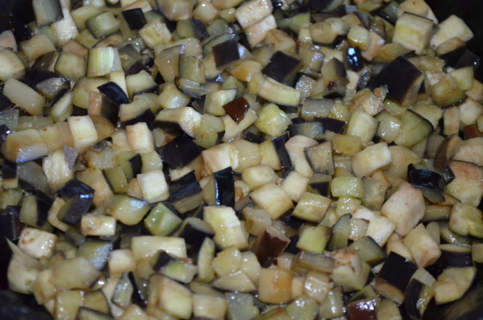 Овощное рагу с кабачками и картошкой, баклажанами и цветной капустой
