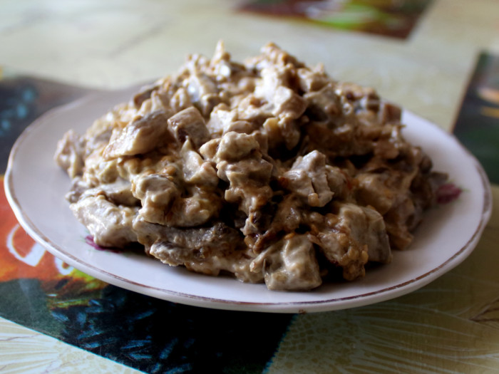Вкусные баклажаны как грибы - горячий салат из баклажанов с майонезом