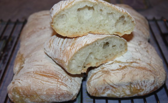 Итальянский хлеб Чиабатта в духовке
