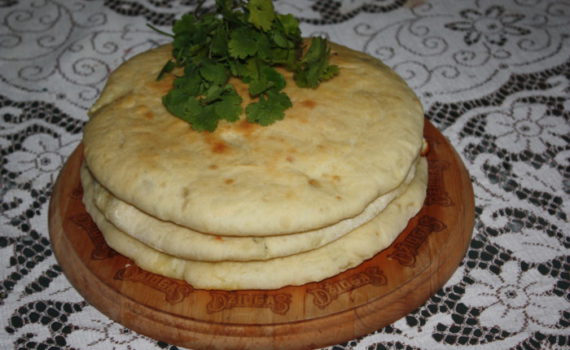 Уалибах - осетинский пирог с сыром в духовке