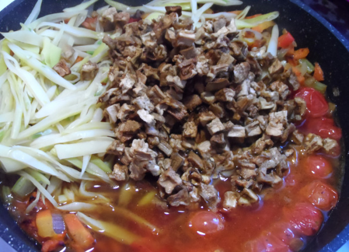 Классический Чили кон карне - густой мексиканский суп