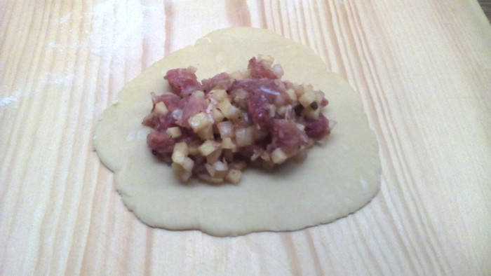 Эчпочмак на кефире - пирожки треугольной формы с мясом и картошкой