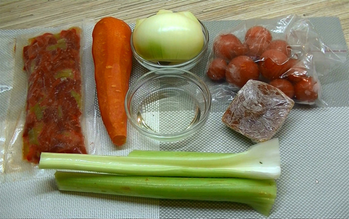 Диетическая лазанья с фаршем и овощами без соуса бешамель