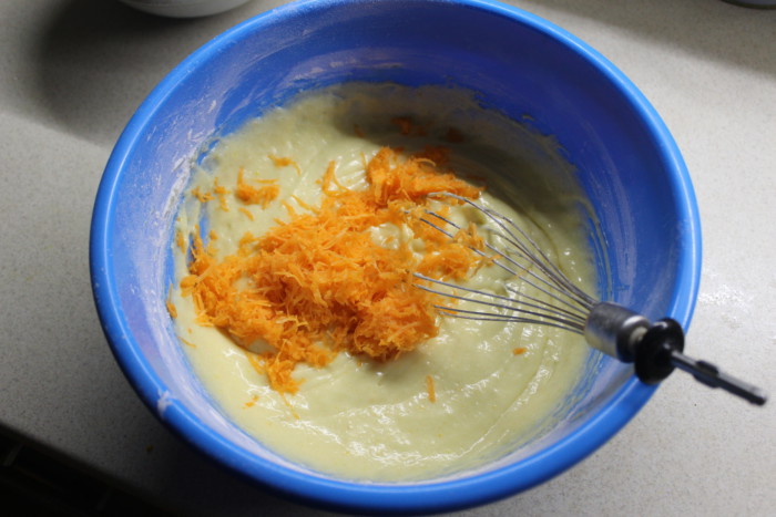 Апельсиновый кекс с морковью в духовке