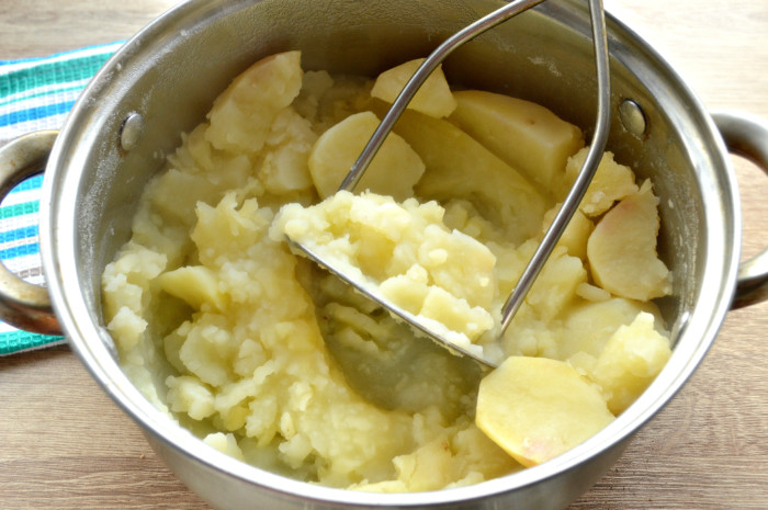 Картошка-пюре со сметаной