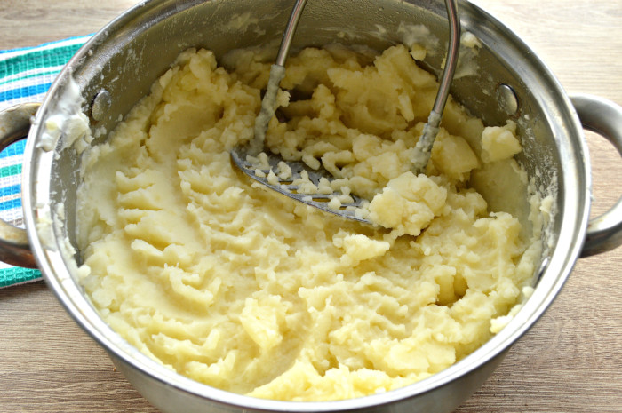 Картофельное пюре со сметаной - быстрое и вкусное